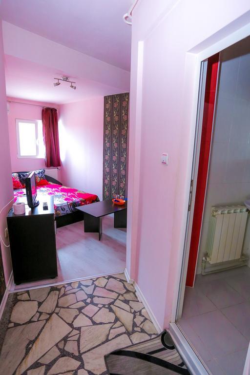 Hostel Shatrata Bogomilovo Exterior photo